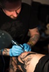 Ian The Comedian Tattooing At The Scottish Tattoo Convention